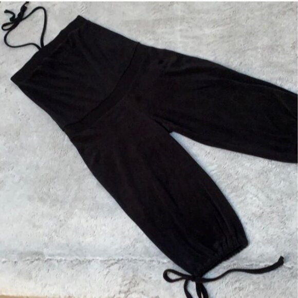 Victoria's Secret Plush & Lush Terry Jumpsuit Size Medium Black Capri Length - Picture 1 of 11